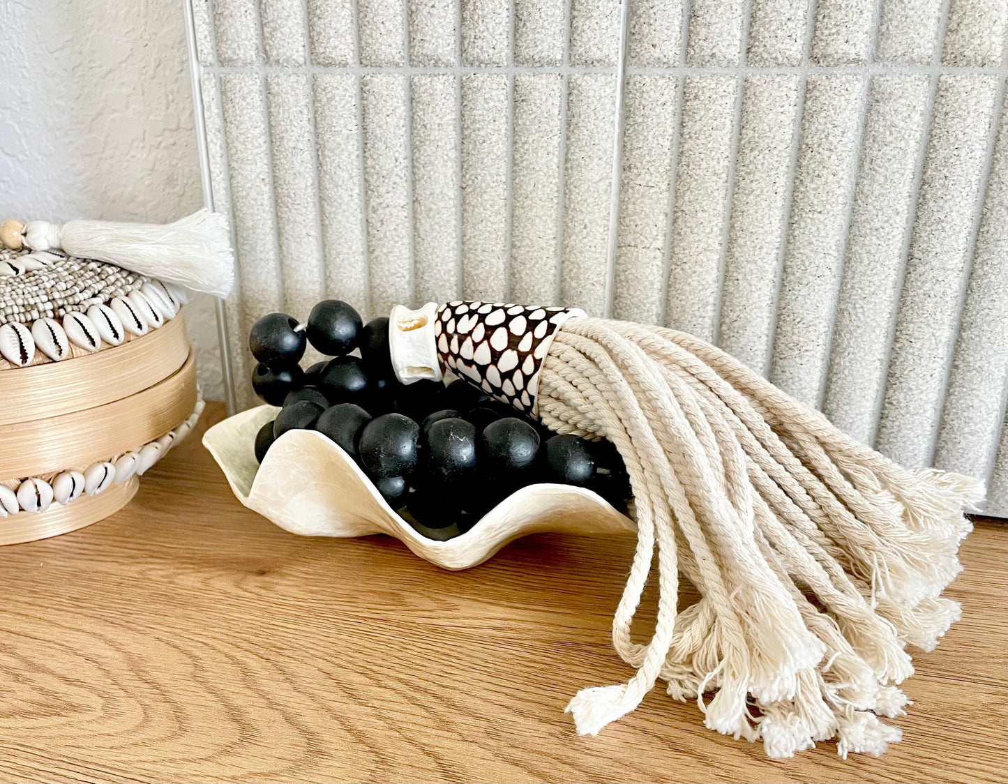 CAPIZ SHELL BOWL 8x5.5x3" Clam Shaped Seashell Natural Cream Ivory Coastal Home Décor