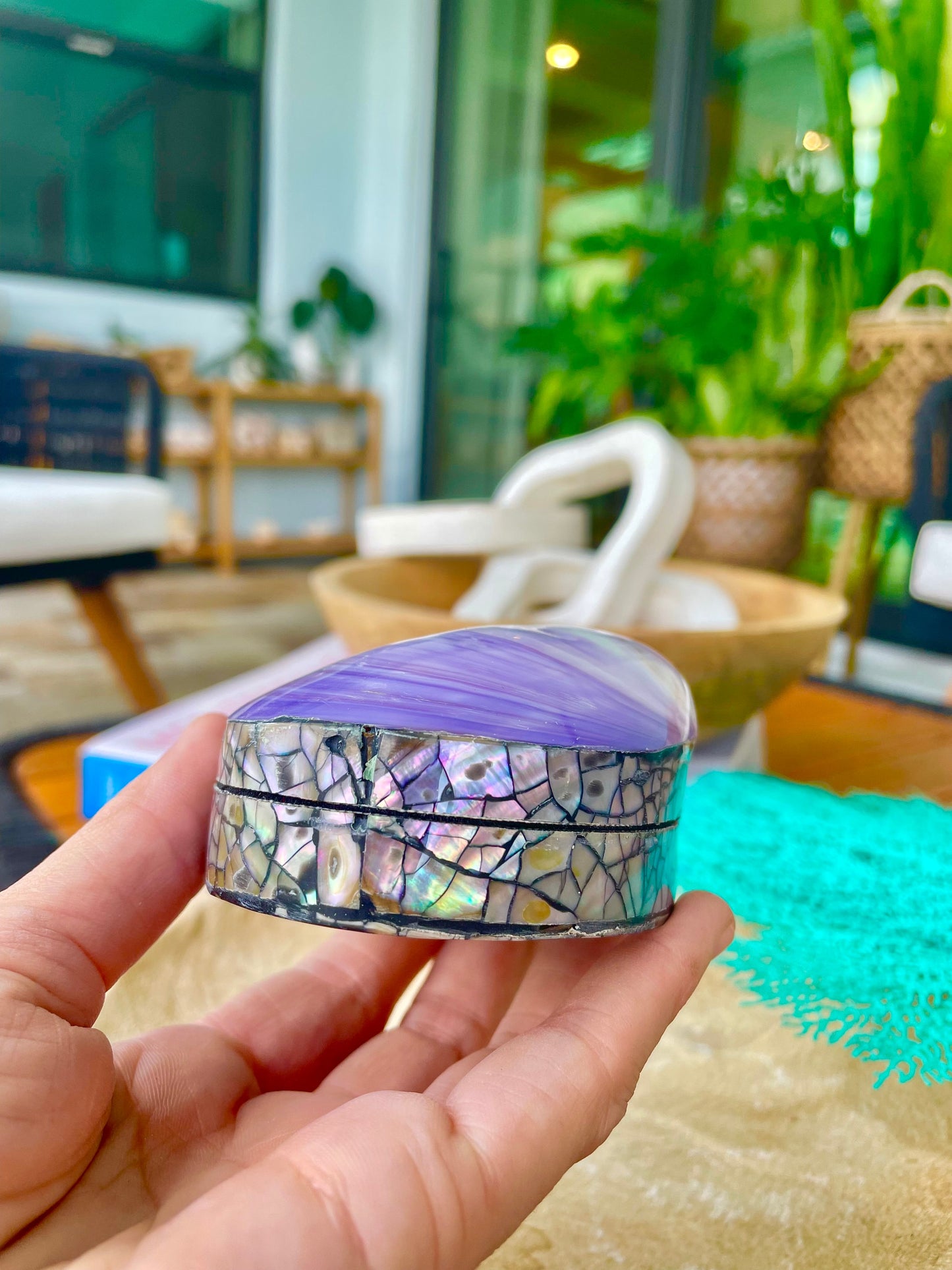 Coastal Gift Box Purple Clam Mermaid Shell Irredescent Seashell Jewelry Box Trinket Dish 3.5" Beach Décor Mother of Pearl Abalone