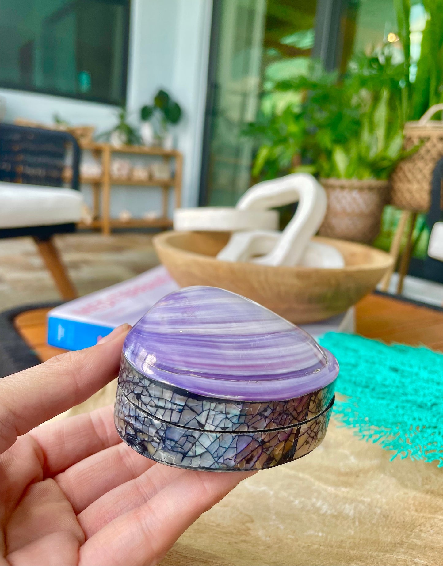 Coastal Gift Box Purple Clam Mermaid Shell Irredescent Seashell Jewelry Box Trinket Dish 3.5" Beach Décor Mother of Pearl Abalone