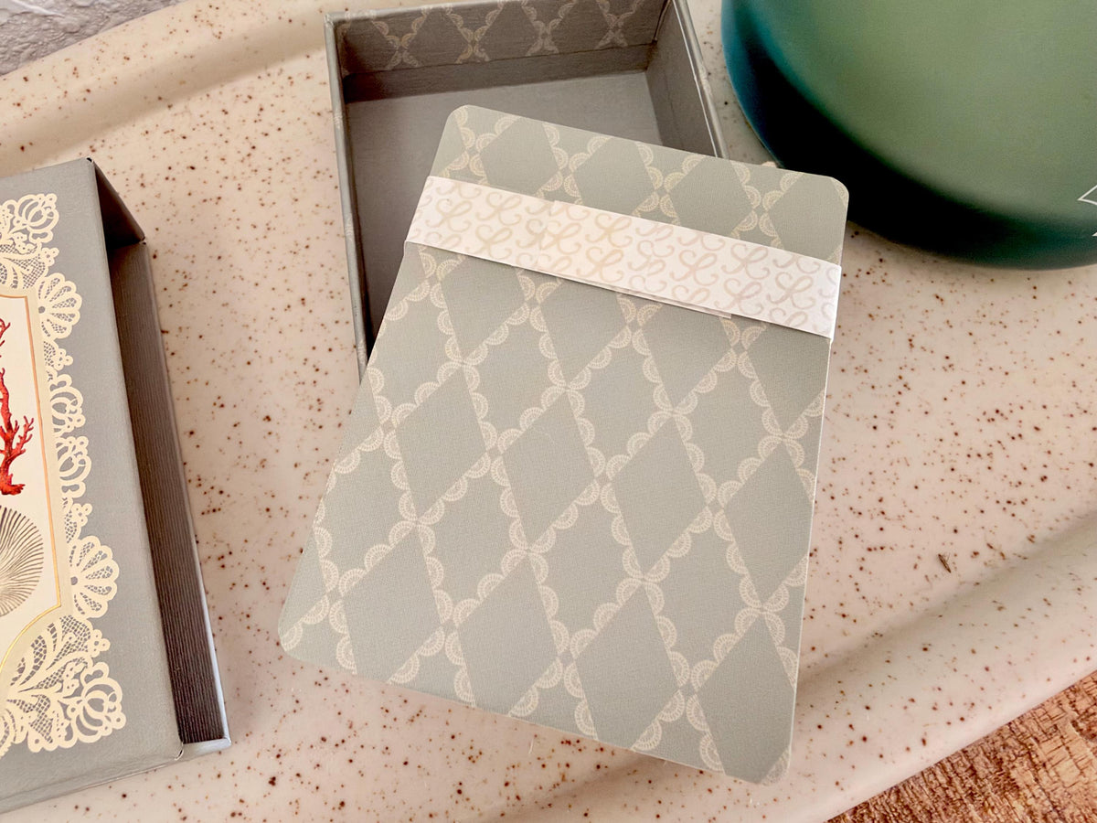 Luxury Seashell Sea Life Specimens Playing Cards: Coastal Home Décor Gift